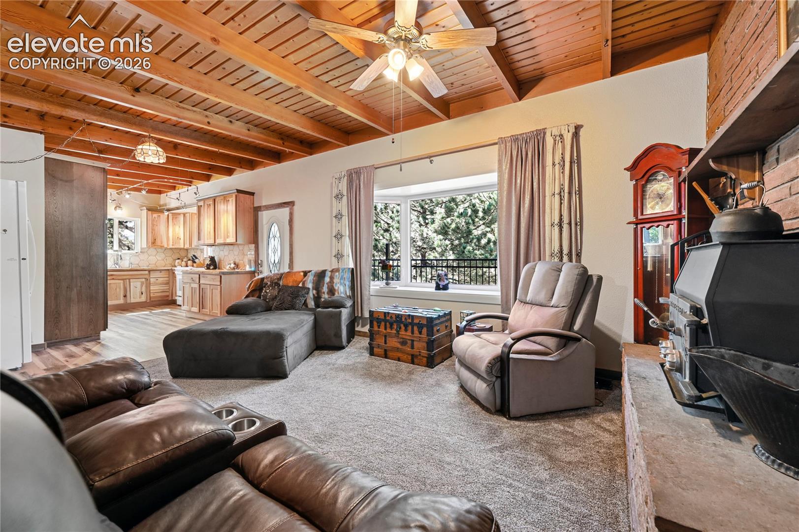 Listing photo 11 for 4455 Heizer Street