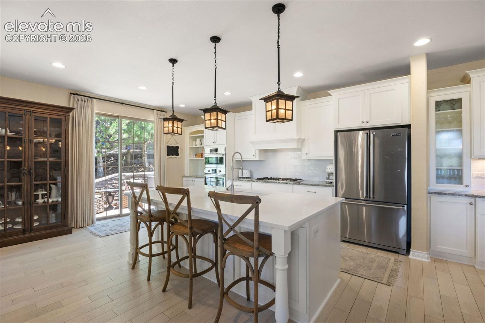 Listing photo 14 for 2151 Saddleback Drive