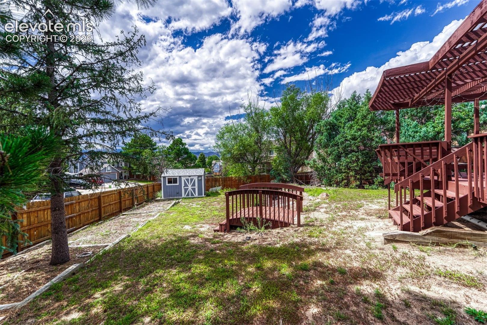 Listing photo 32 for 7510 Hickorywood Drive