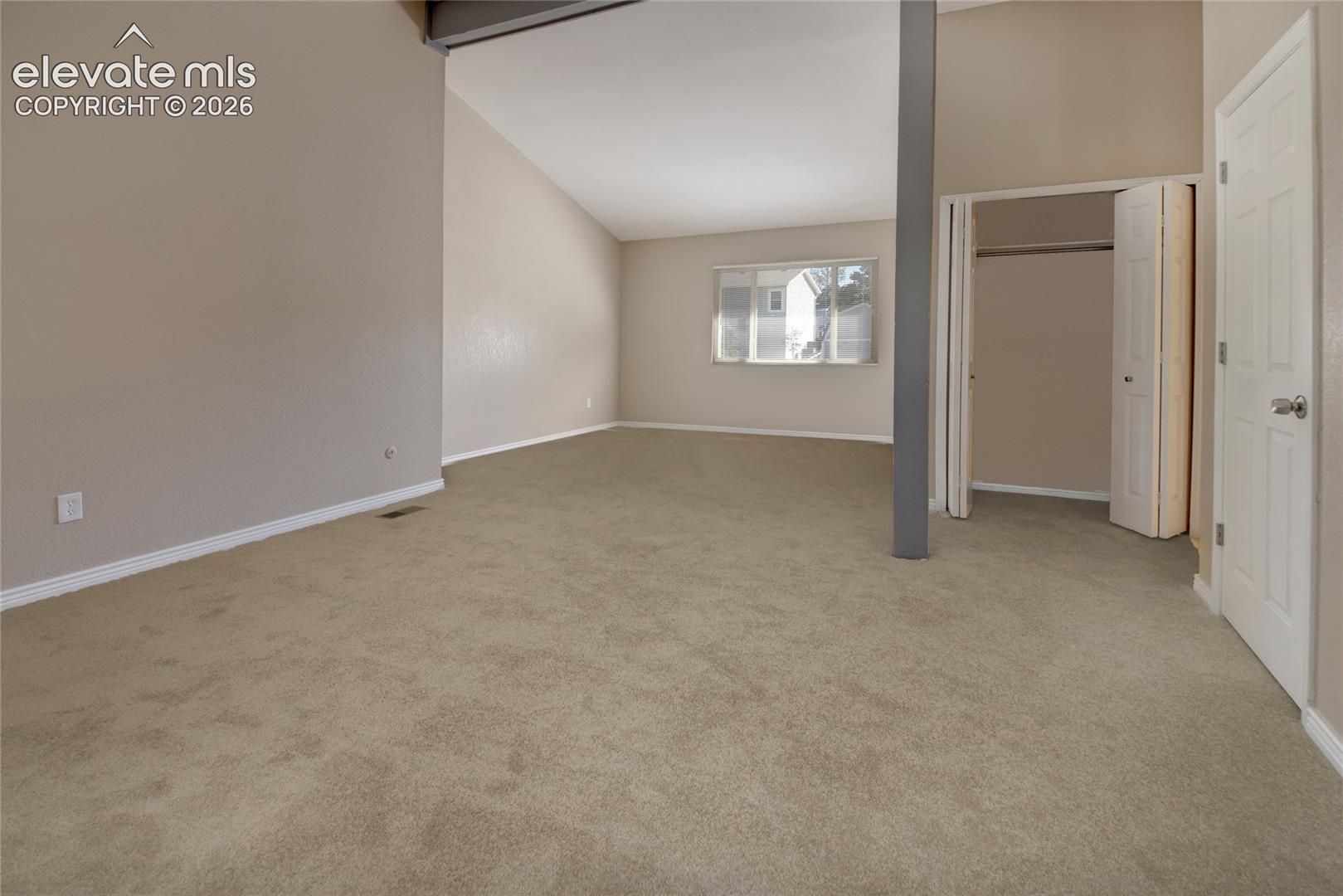 Listing photo 13 for 6425 Galway Drive