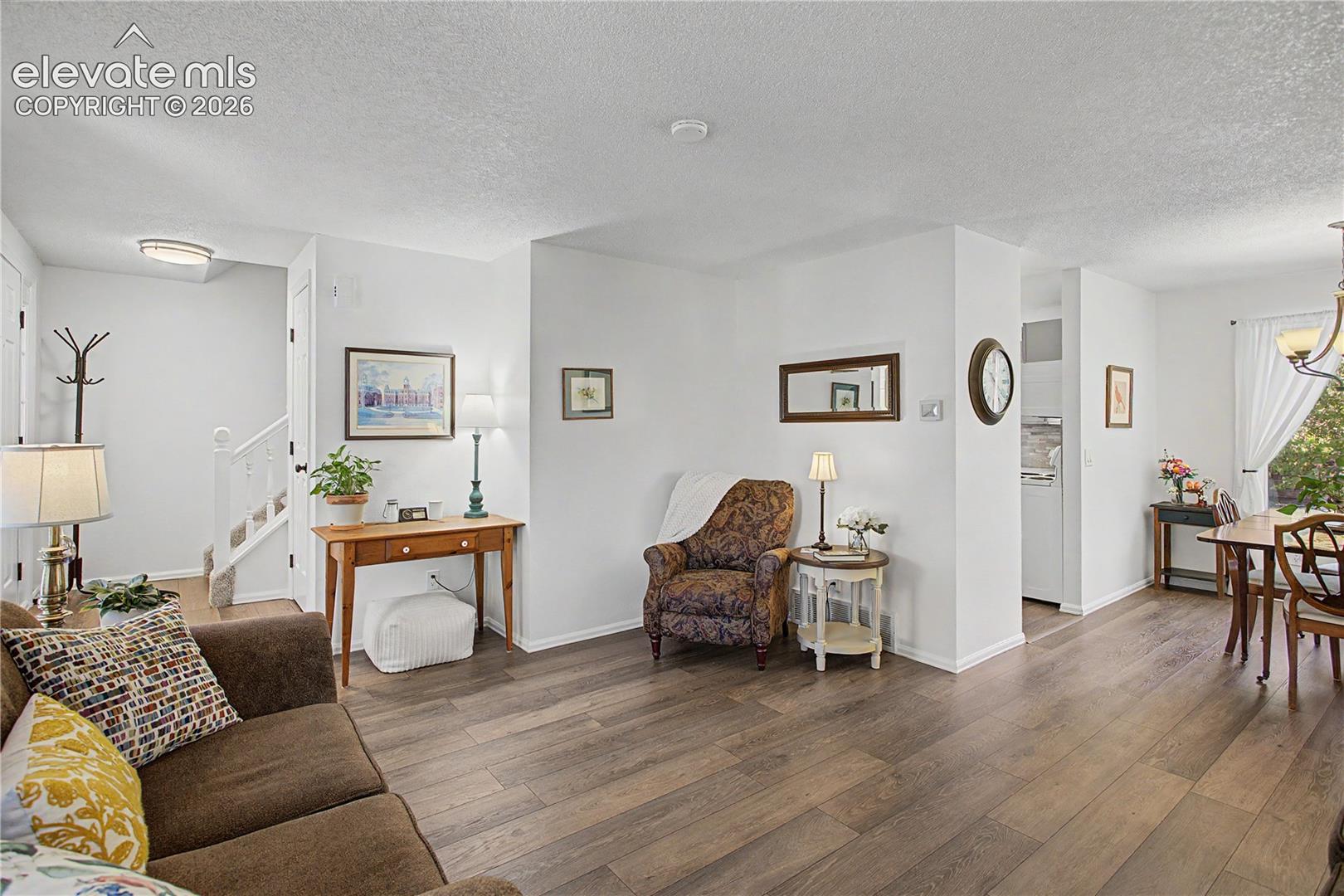 Listing photo 9 for 3420 Excelsior Drive