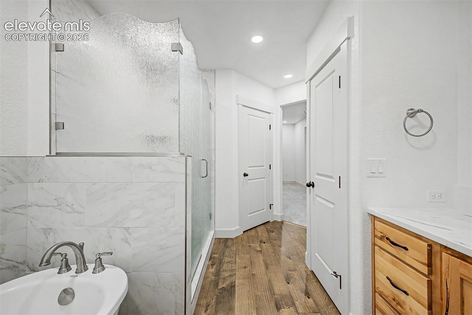 Listing photo 19 for 1015 Locklin Way