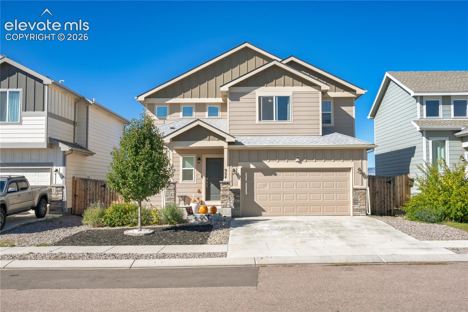 924 Bidwell Drive — listing photo