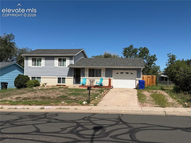 4460 Carolyn Drive — listing photo