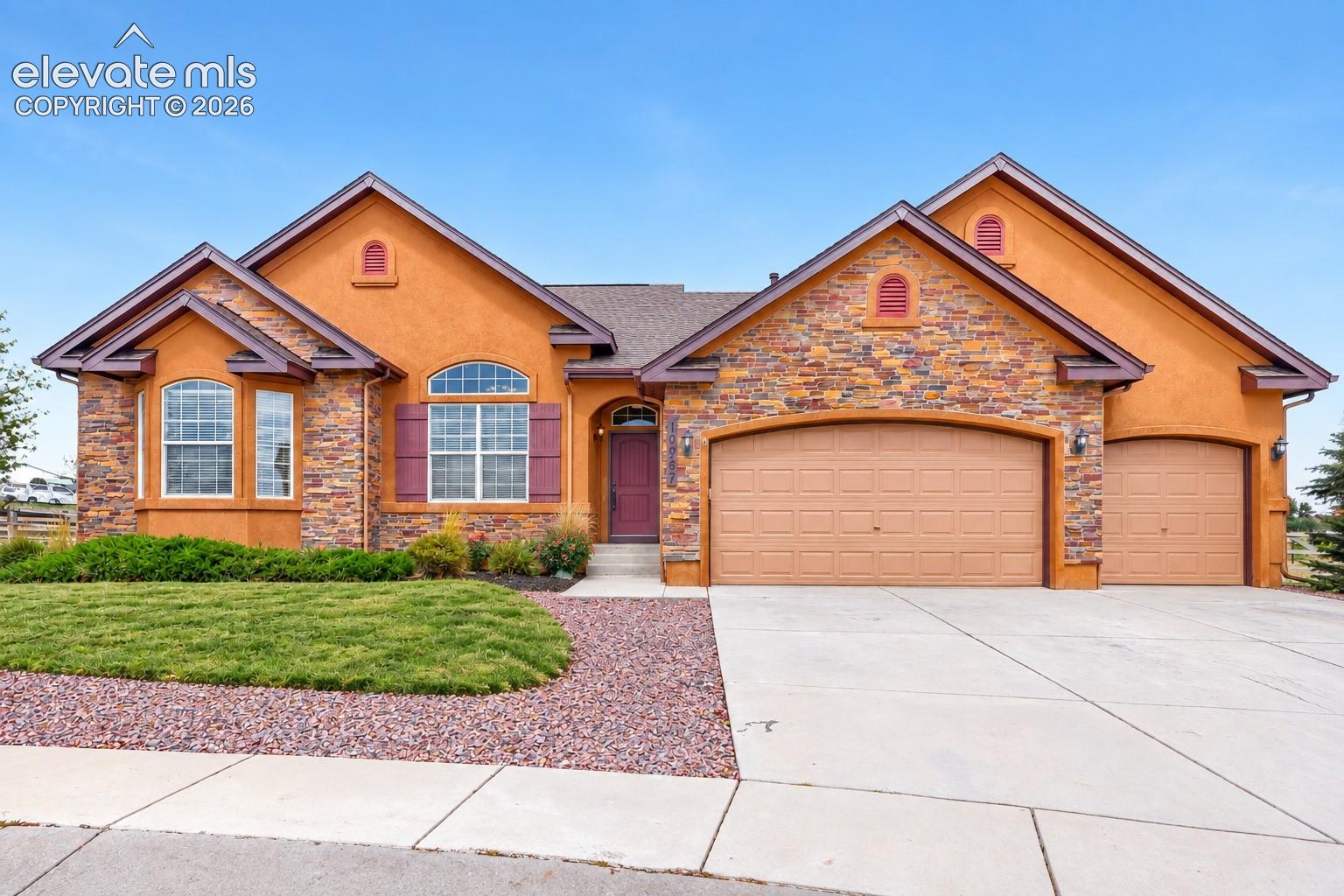 Listing photo 39 for 10967 Klondike Drive