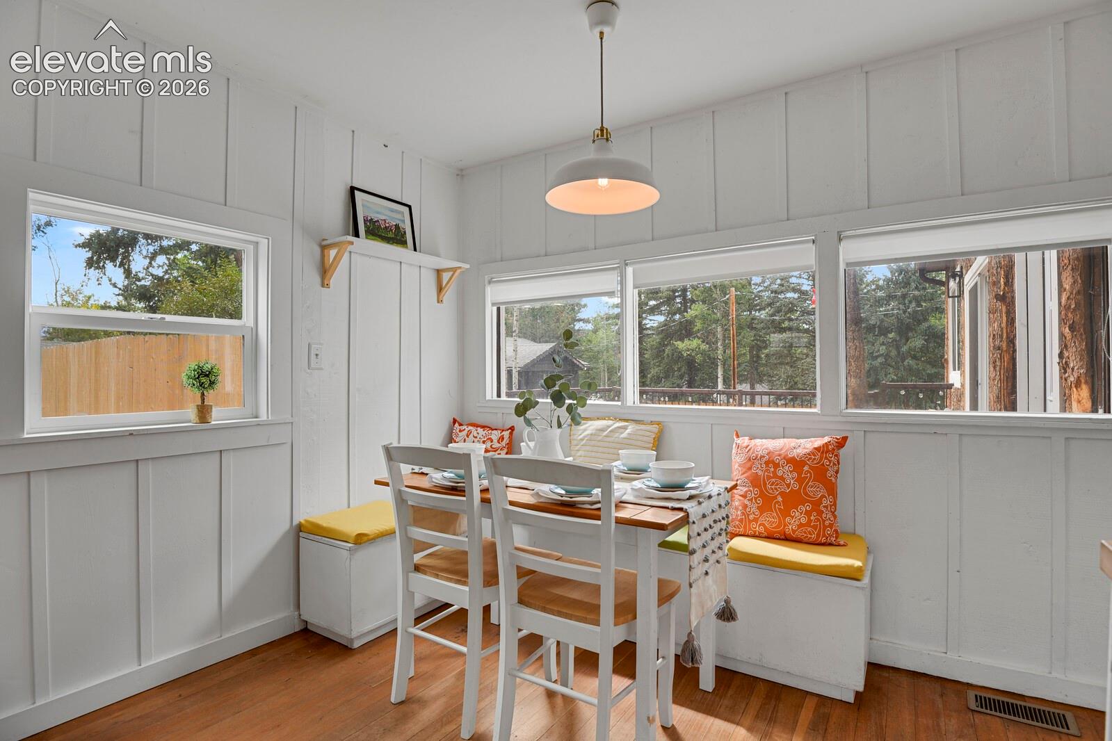 Listing photo 12 for 506 N Fairview Street