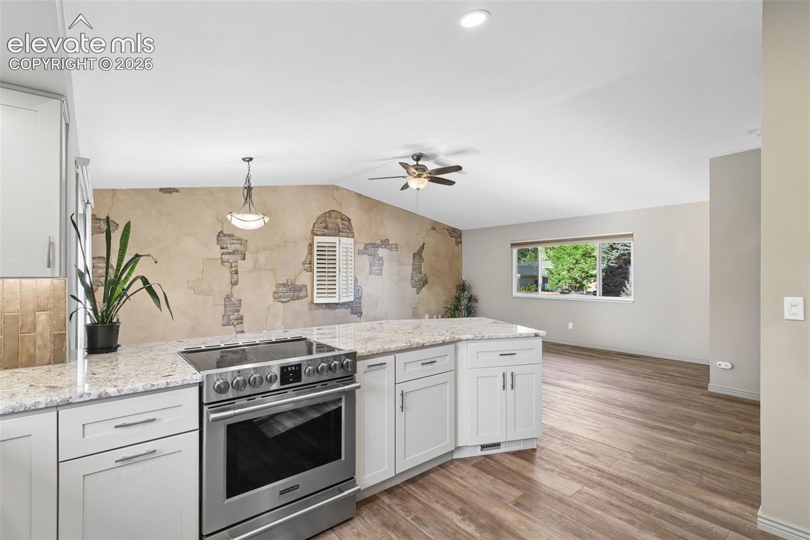 6723 Bishop Drive, photo 7