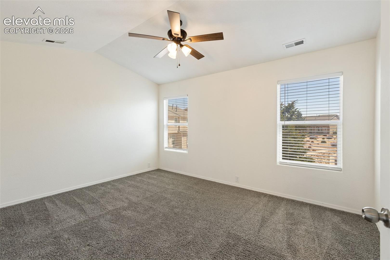 Listing photo 16 for 7350 Countryside Grove