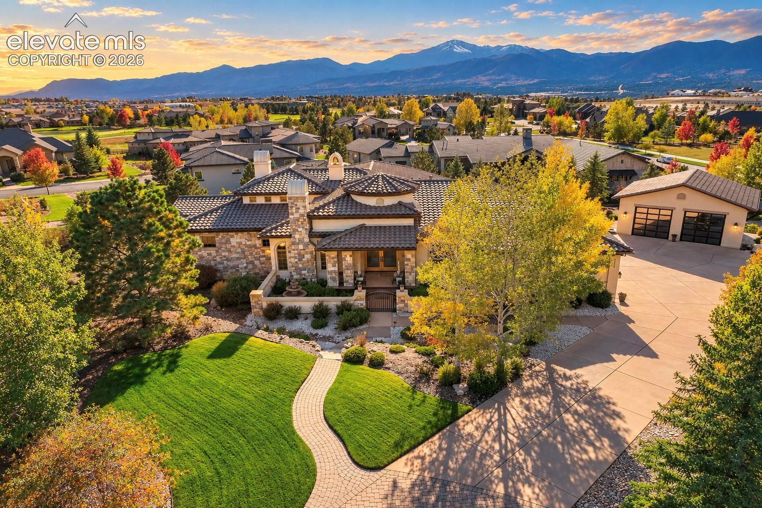 2217 Rainbows End Point — listing photo