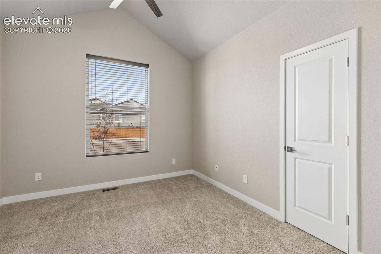 Listing photo 13 for 13107 Parkland Drive