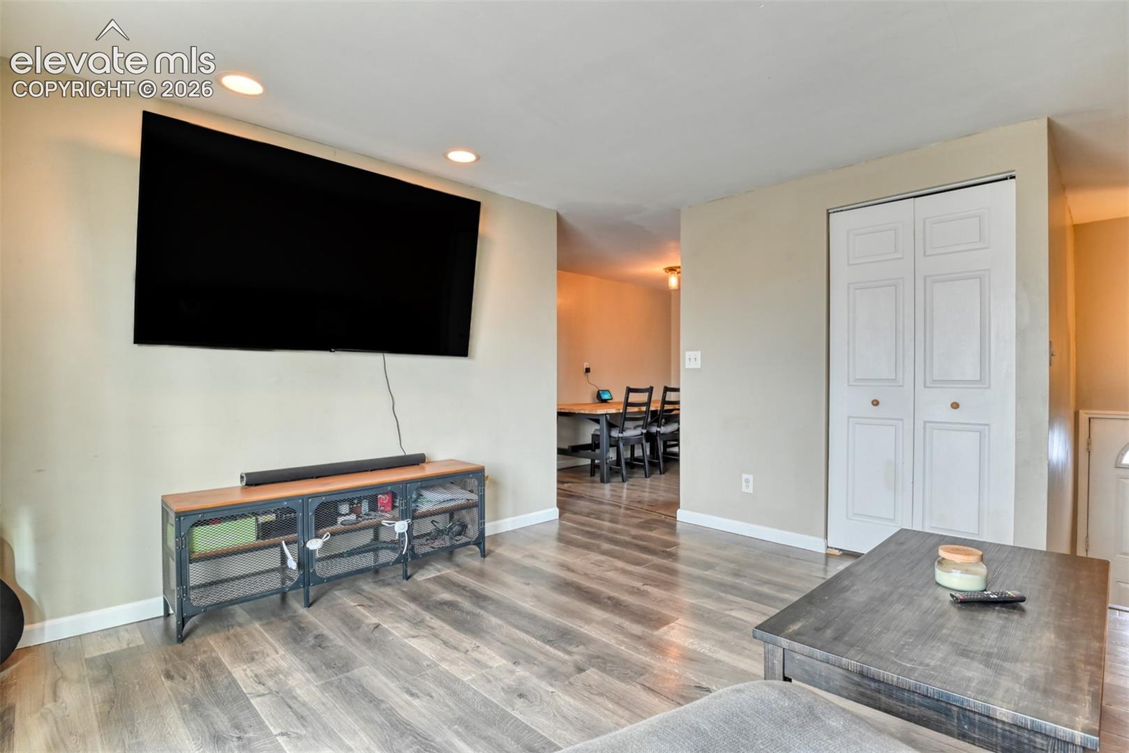 Listing photo 8 for 1530 Leigh Lane