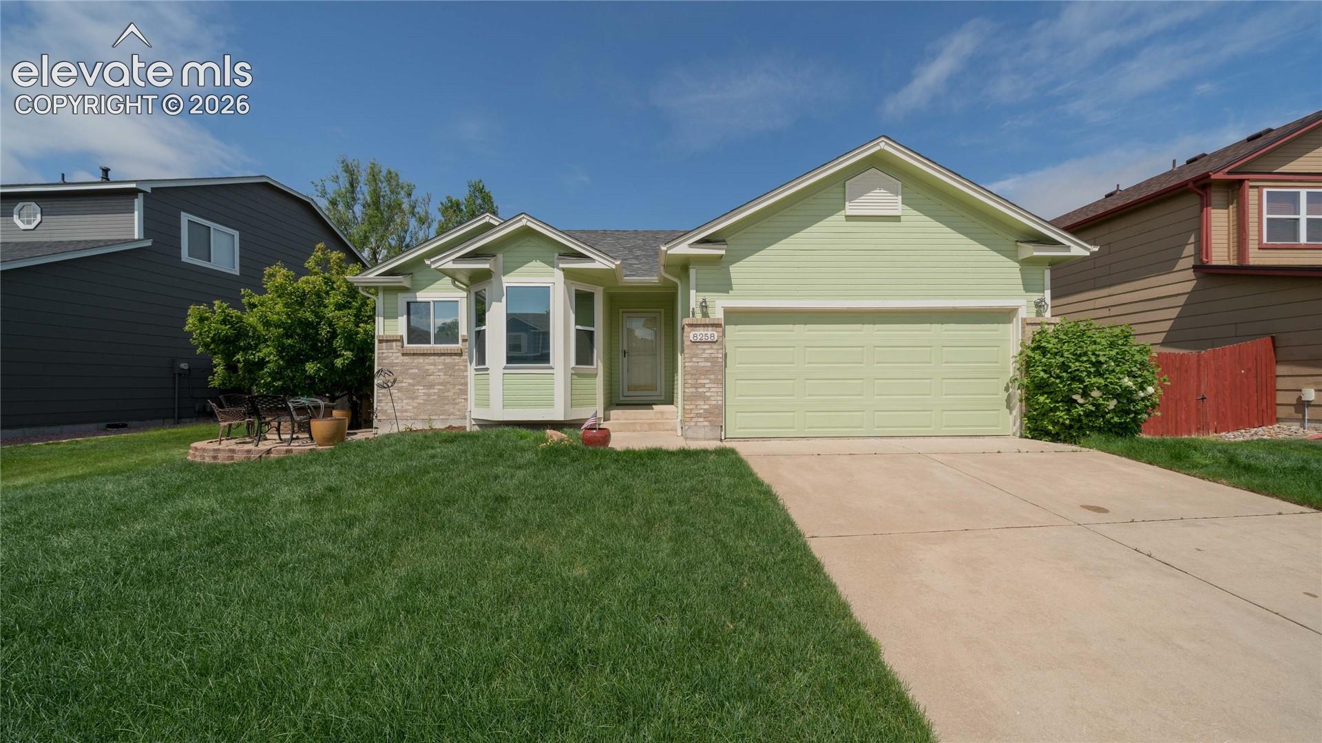 8258 Cooper River Drive