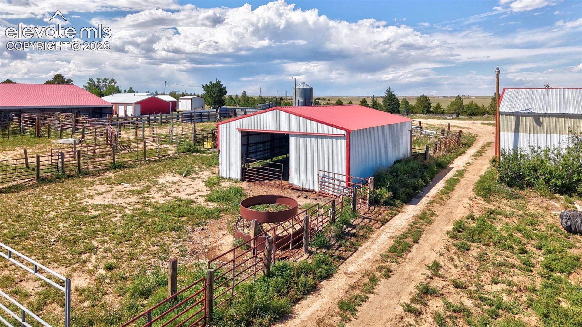 Listing photo 48 for 35035 Shear Road