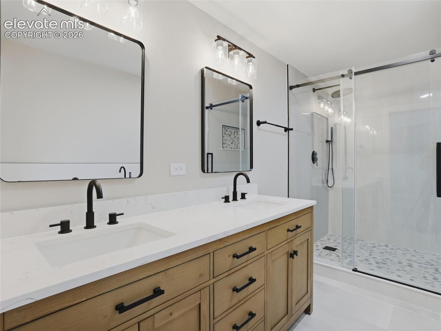 Listing photo 25 for 3750 S Enoch Road