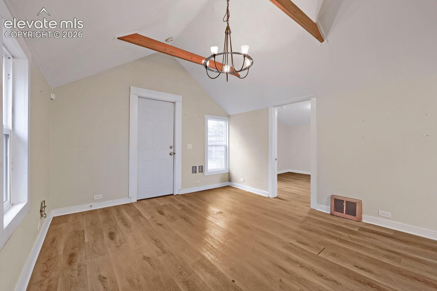 Listing photo 7 for 1112 2nd Street