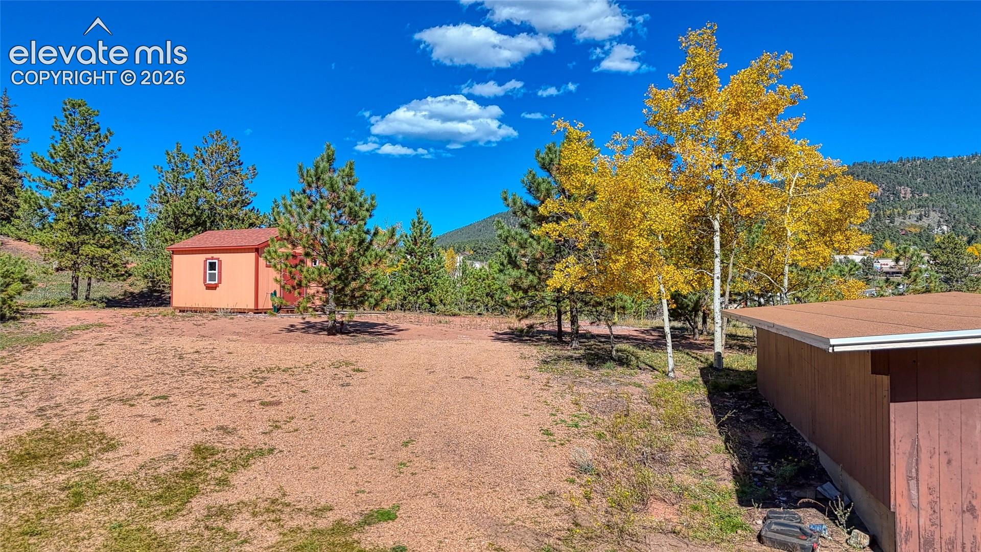 Listing photo 46 for 1867 Woodland Avenue