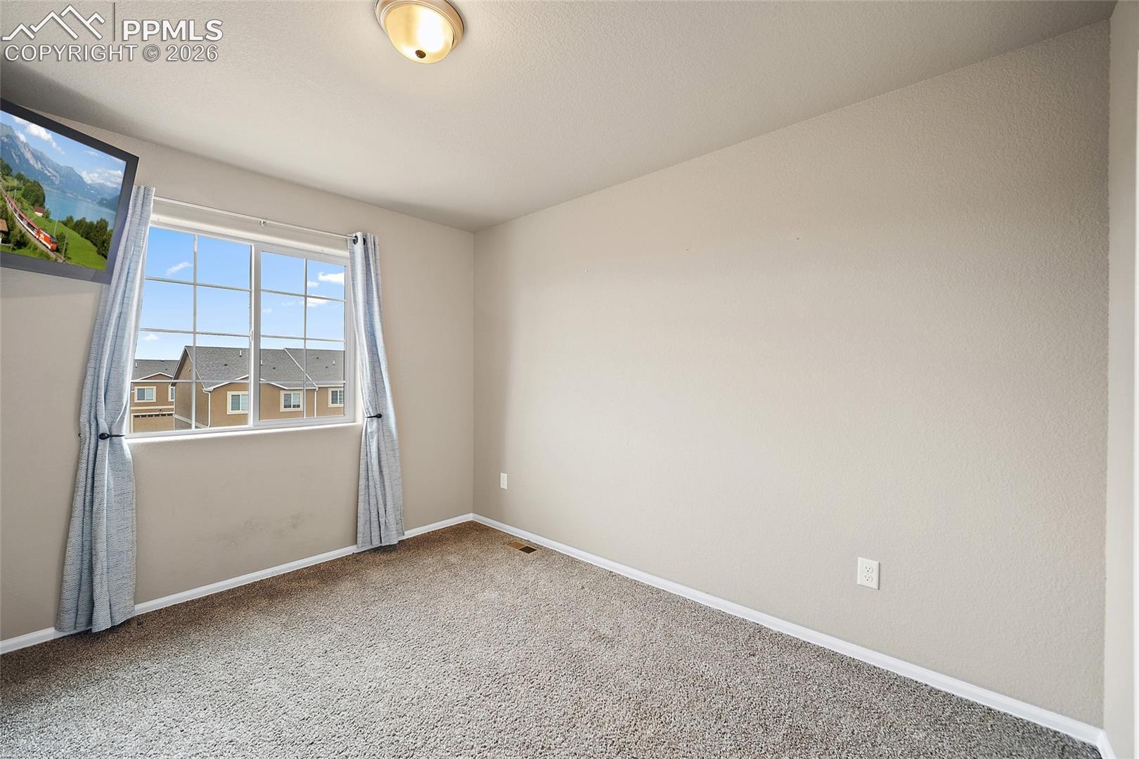 7617 Black Spruce Heights, photo 29
