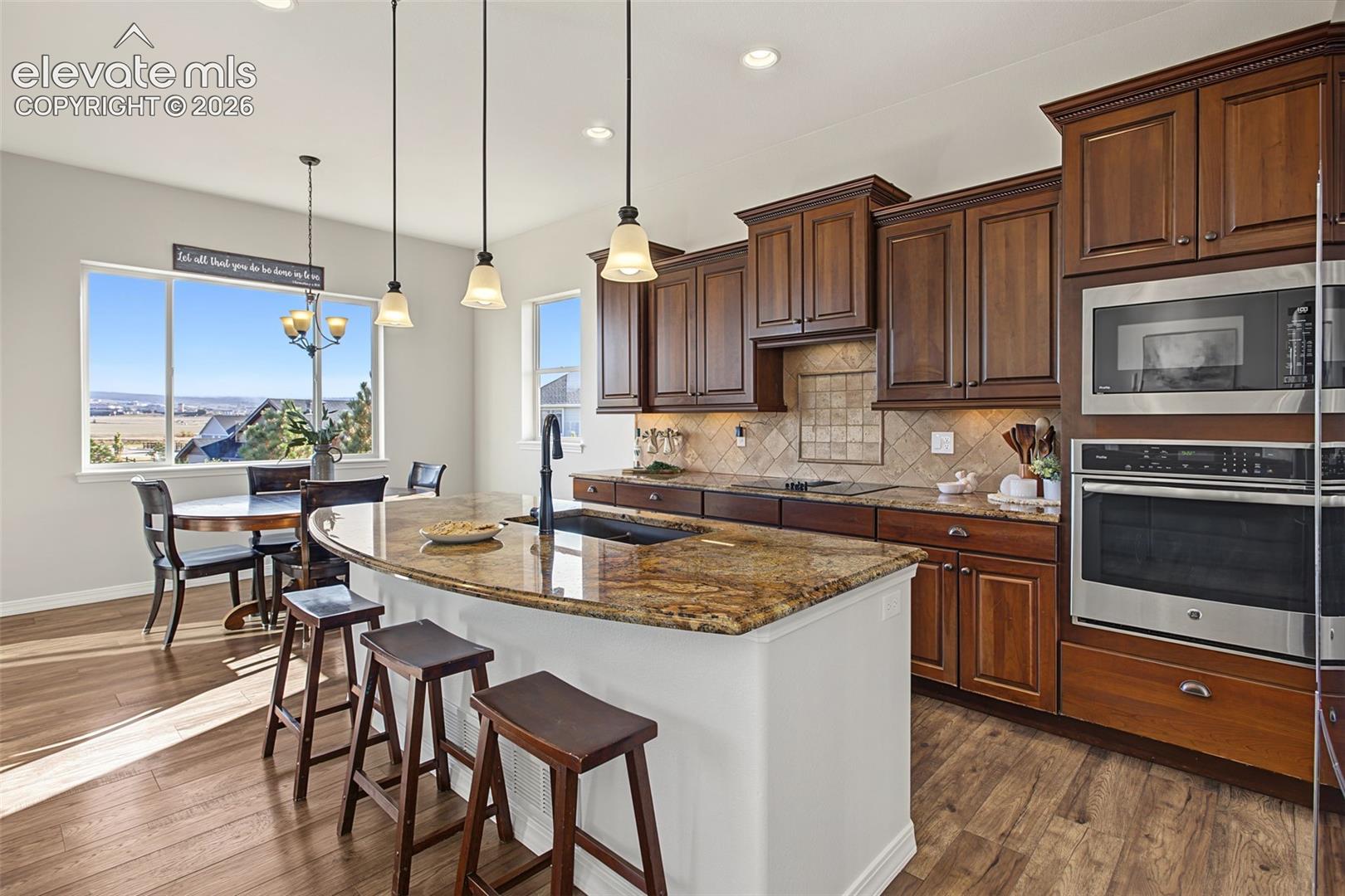 Listing photo 9 for 15621 Lake Mist Drive