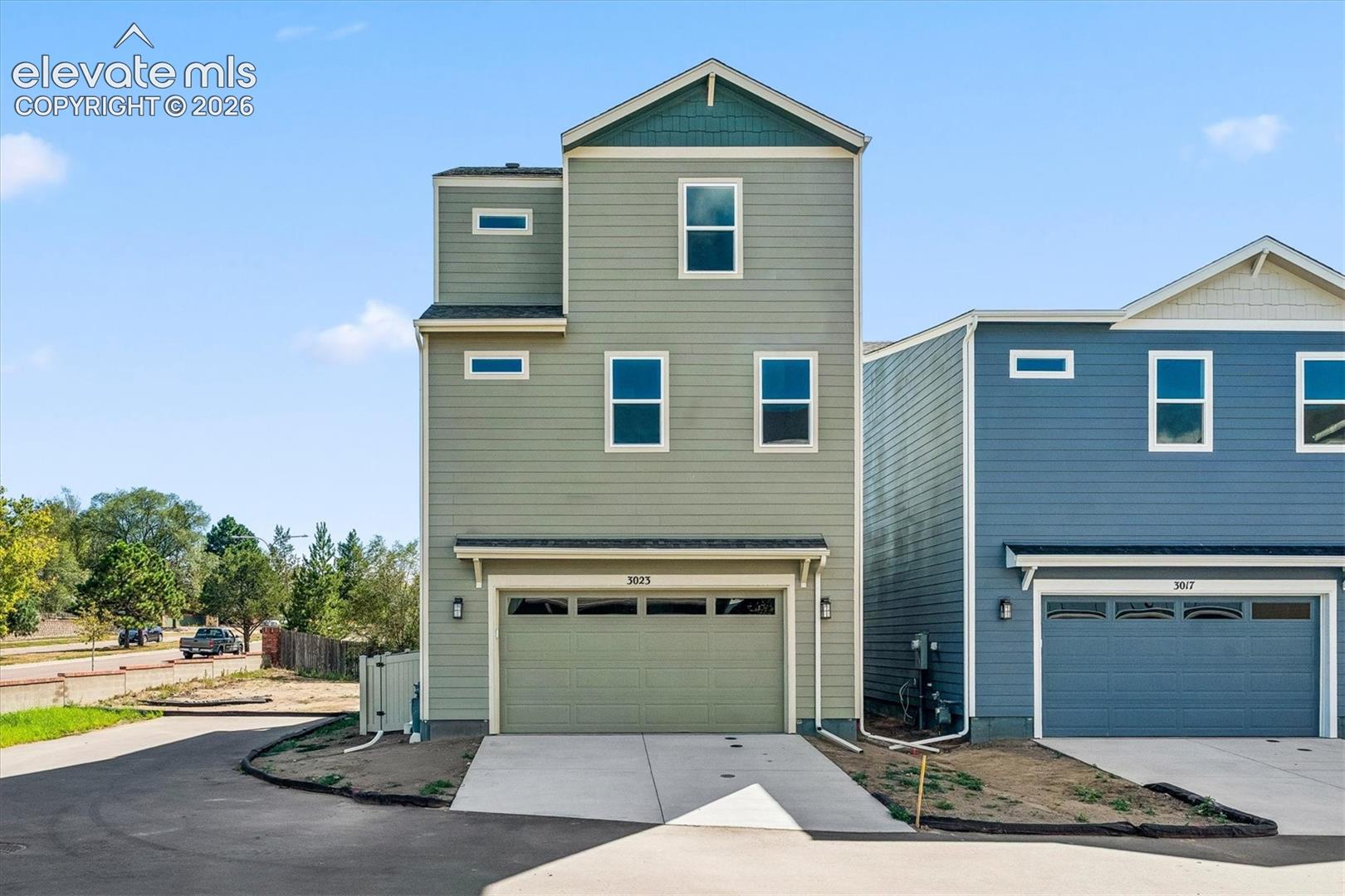 Listing photo 2 for 3023 Curly Grove