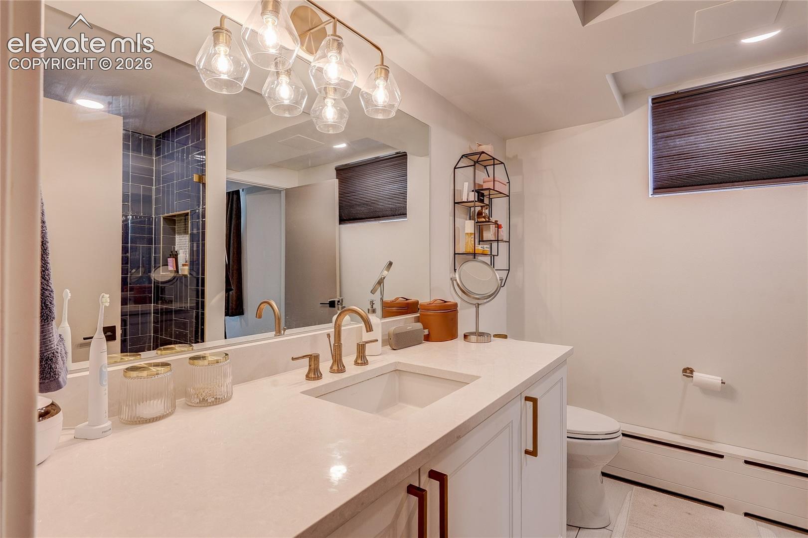 Listing photo 48 for 3981 S Hillcrest Drive