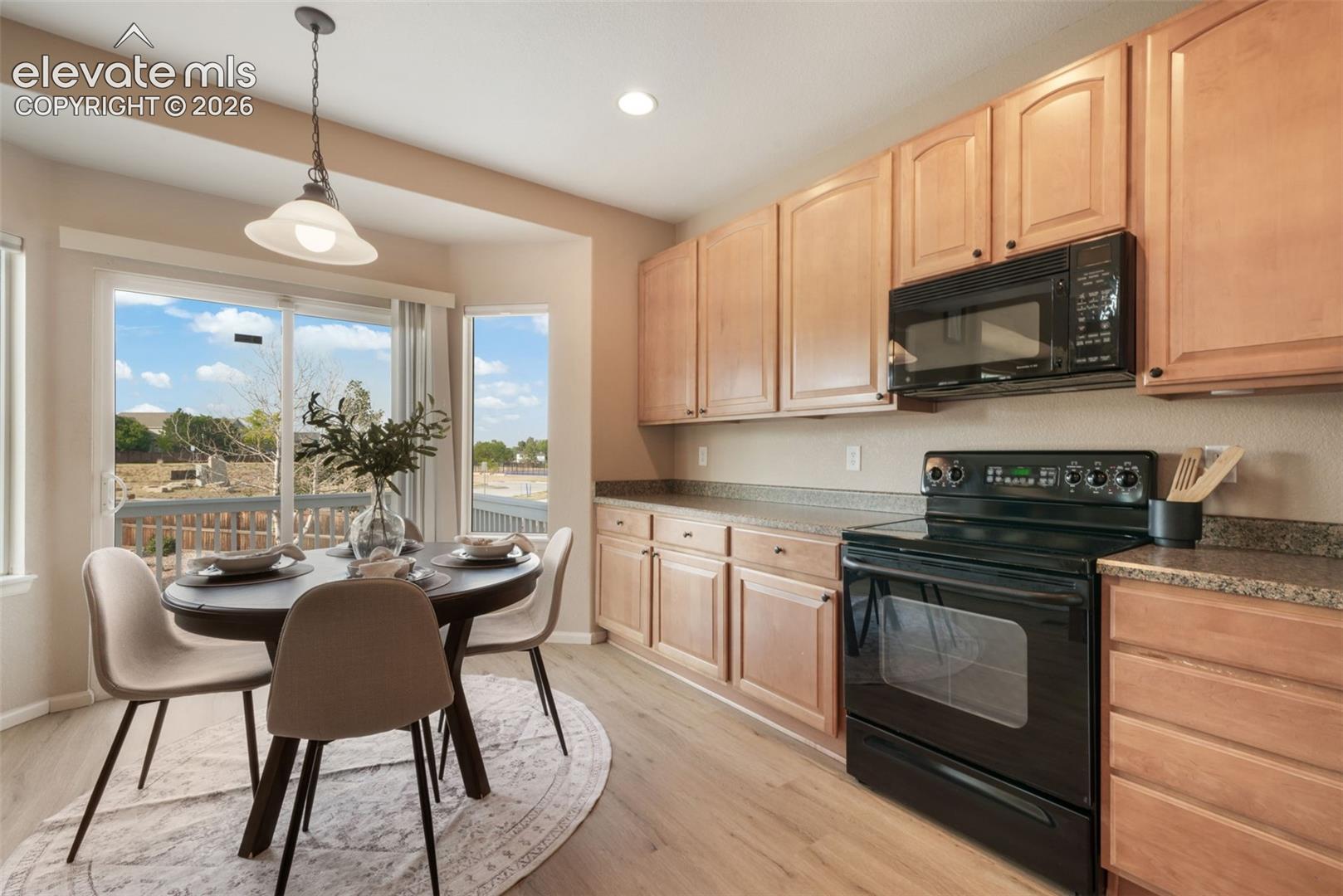 Listing photo 14 for 460 High Plains Street