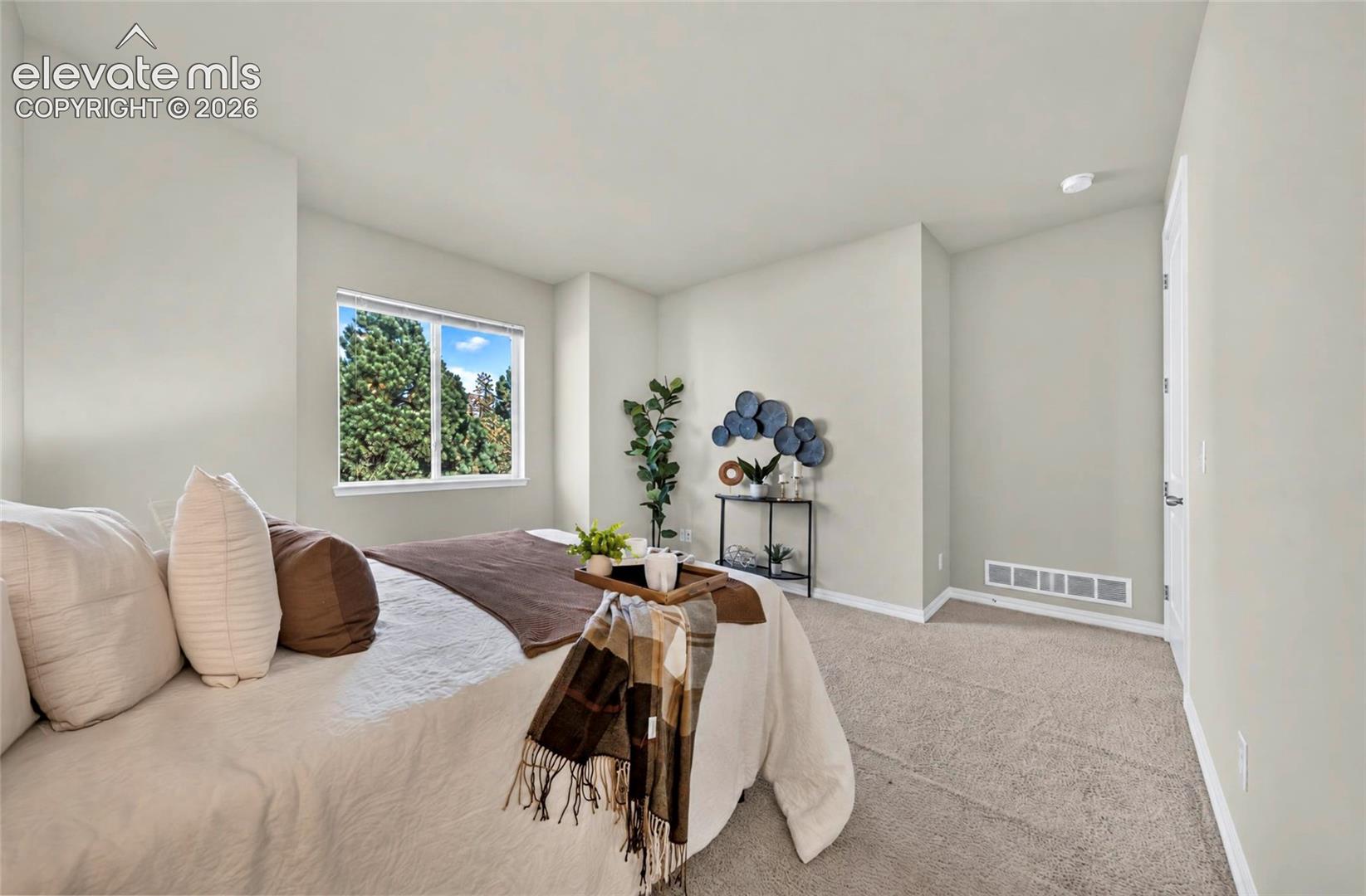 Listing photo 21 for 5890 Morning Light Terrace