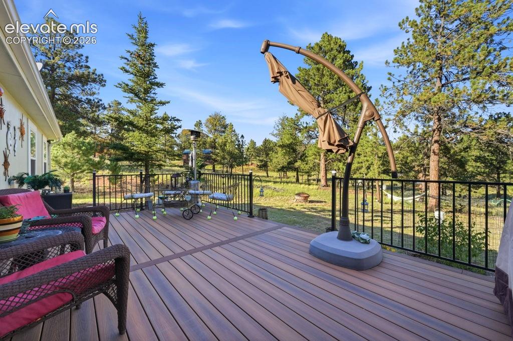 Listing photo 17 for 61 Forge Drive