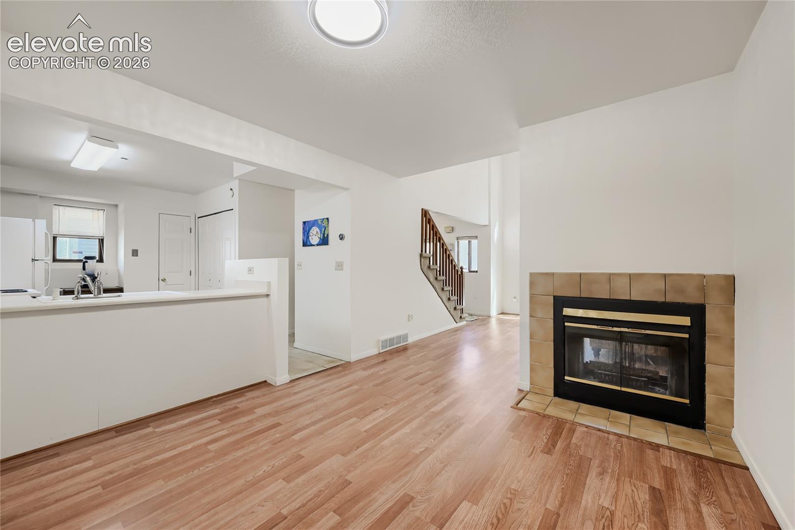 Listing photo 10 for 116 Manitou Place
