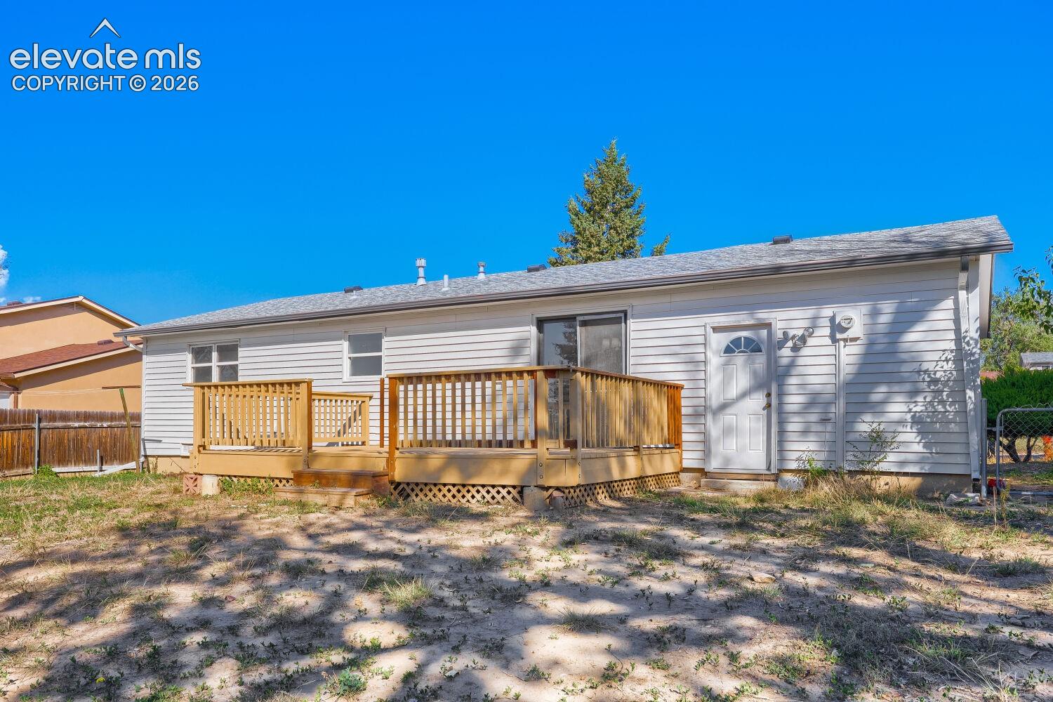Listing photo 19 for 3665 Dogwood Drive