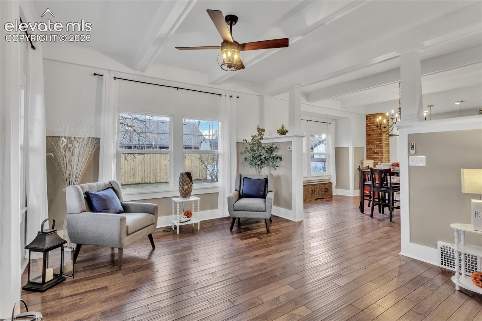 Listing photo 7 for 7801 Valley View Street