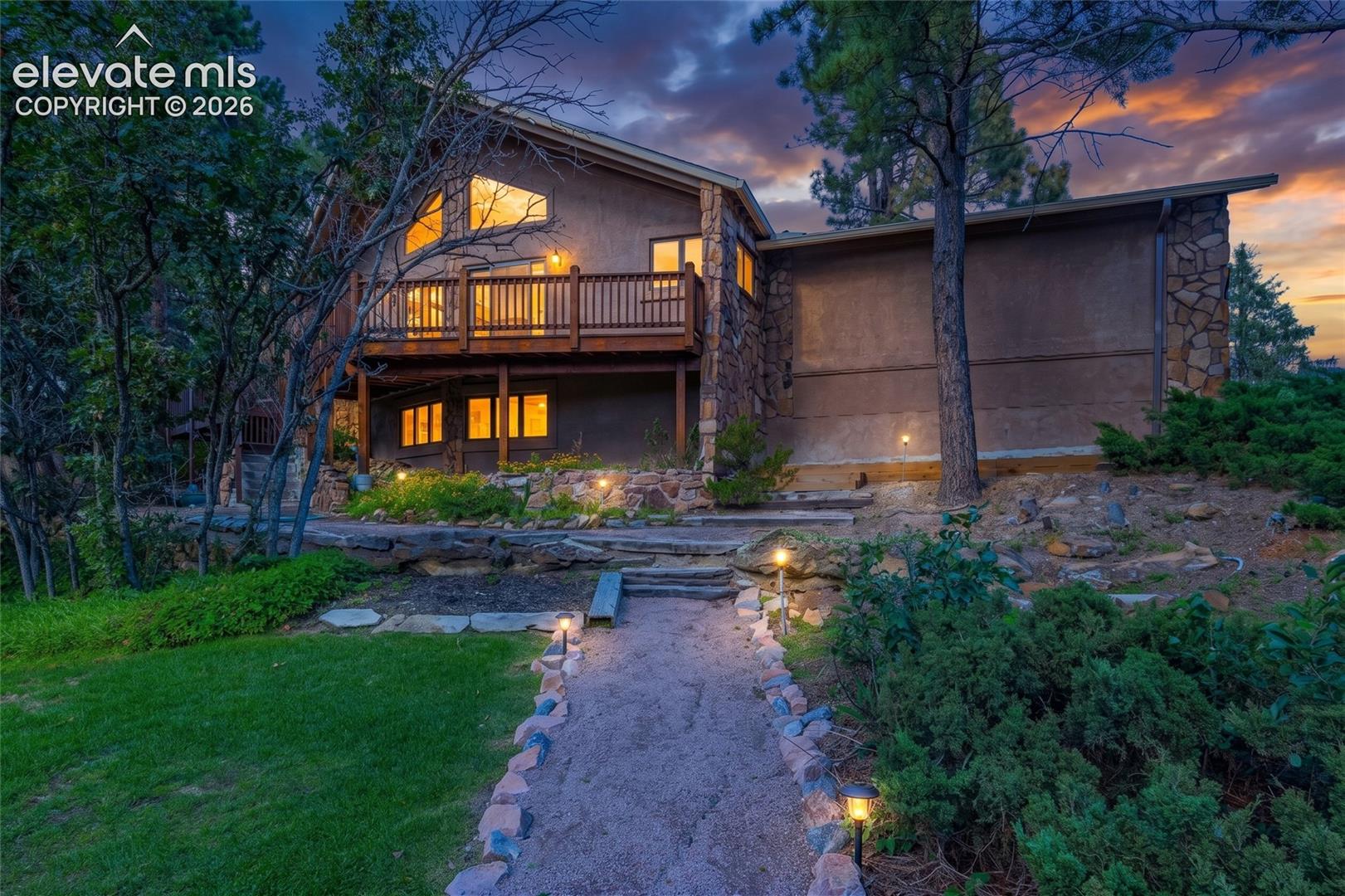 Listing photo 3 for 3510 David Lane
