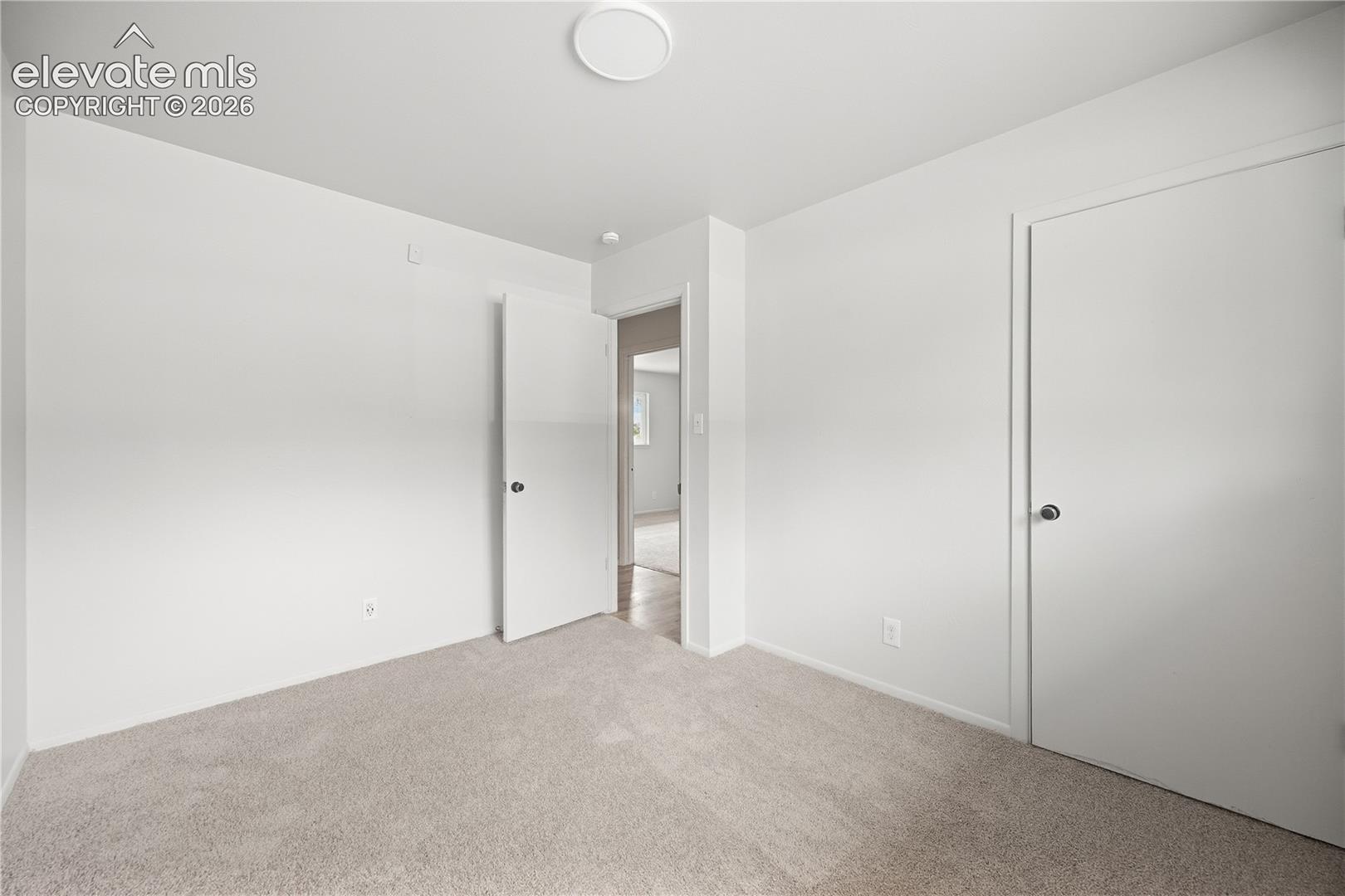 Listing photo 9 for 2826 Jon Street