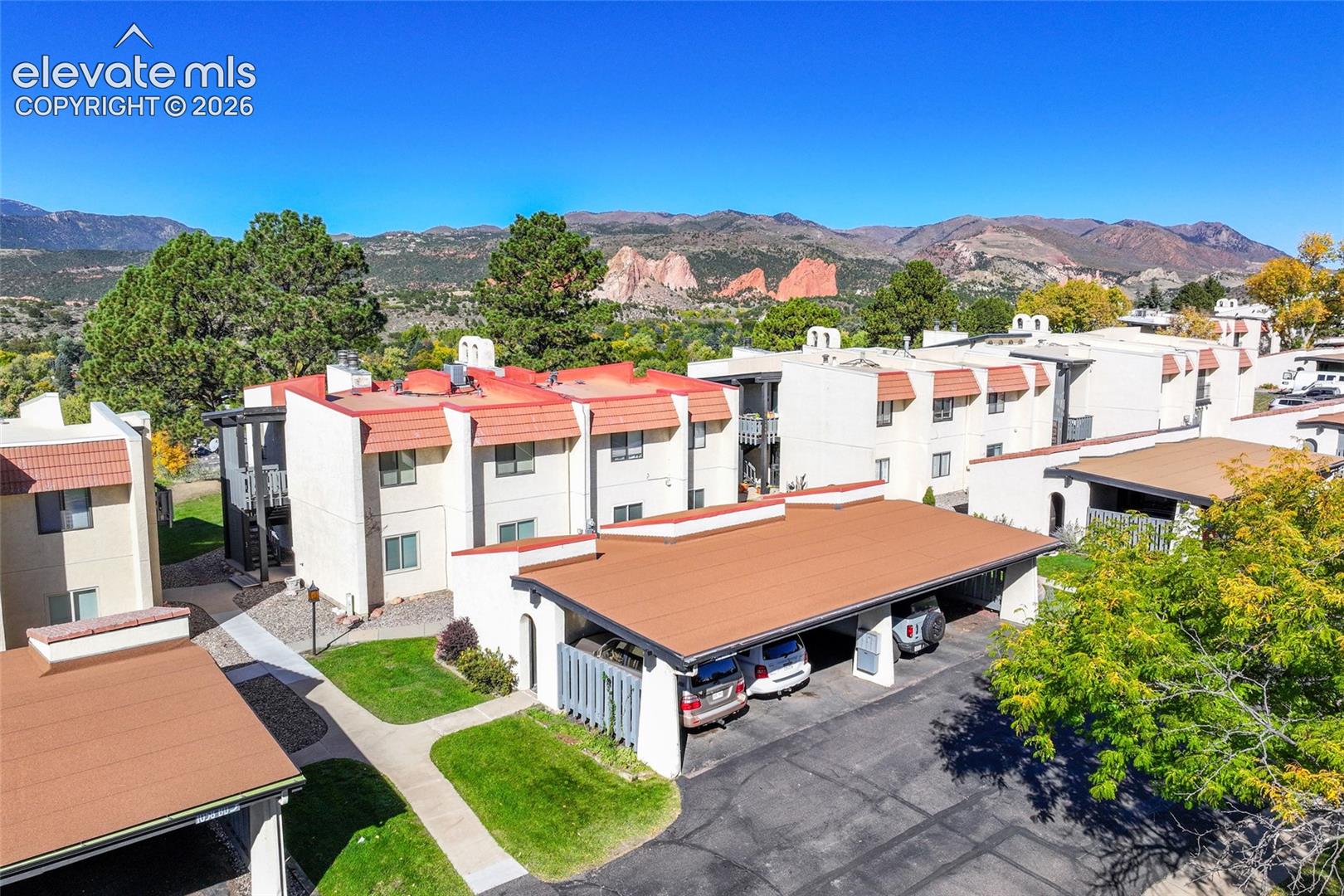 Listing photo 42 for 1062 Fontmore Road C