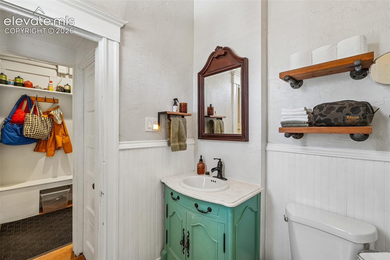 Listing photo 30 for 2118 W Colorado Avenue