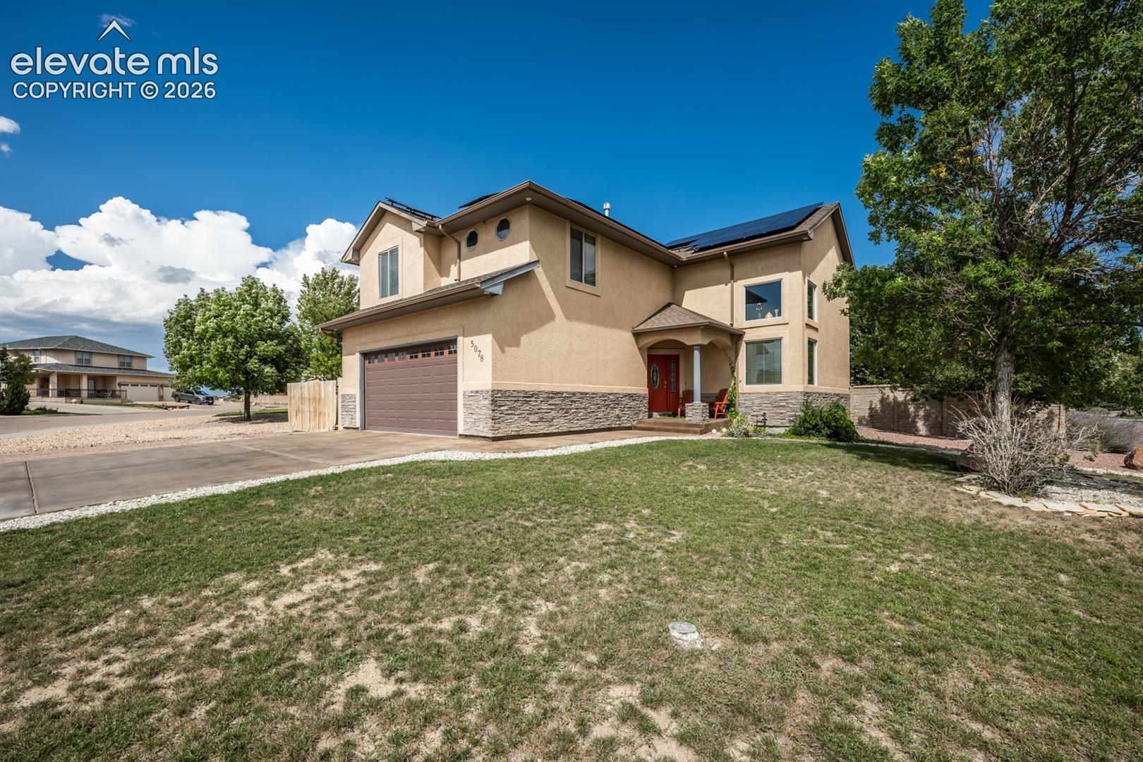 Listing photo 3 for 5078 Hummingbird Court