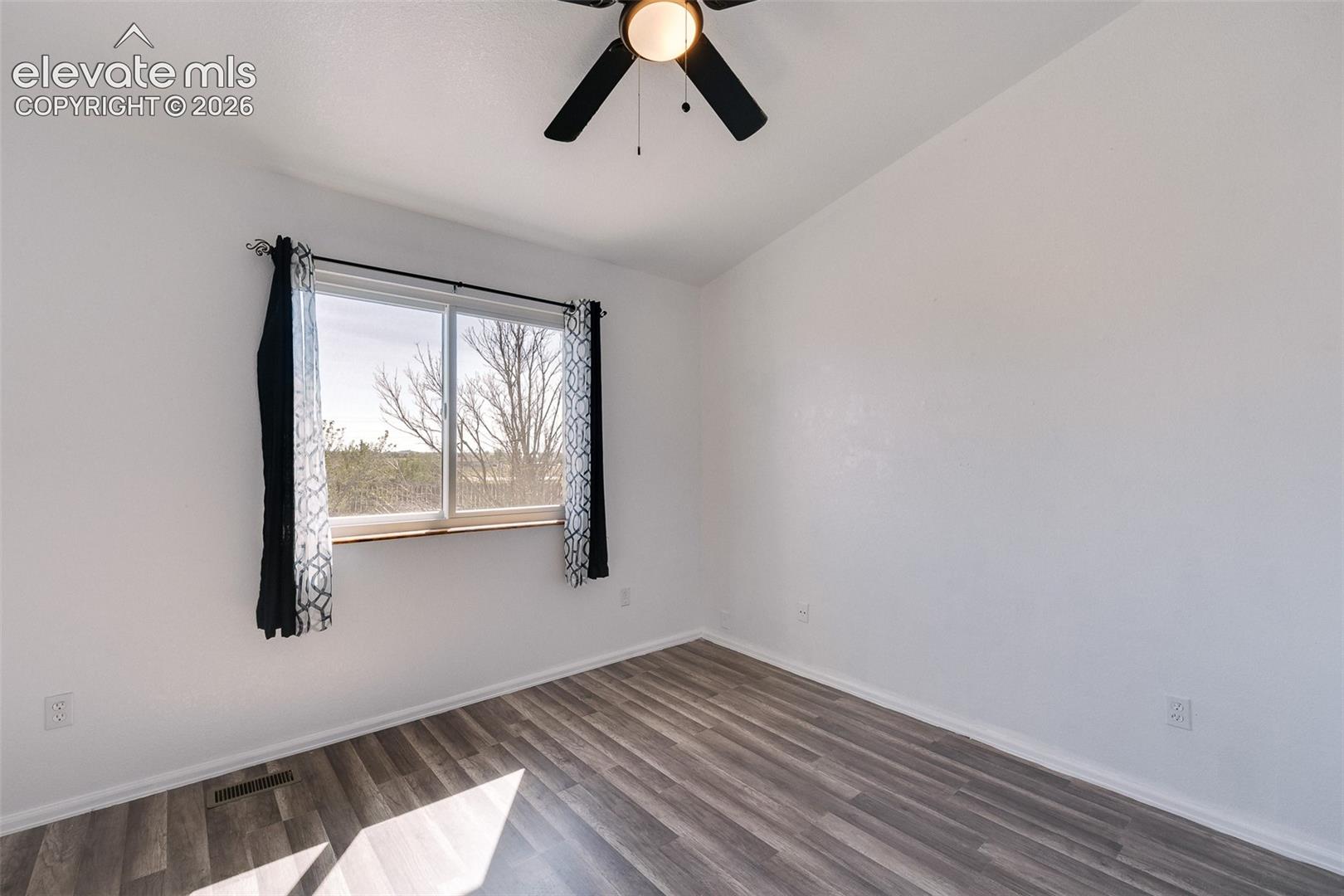 Listing photo 24 for 7869 Fort Smith Road