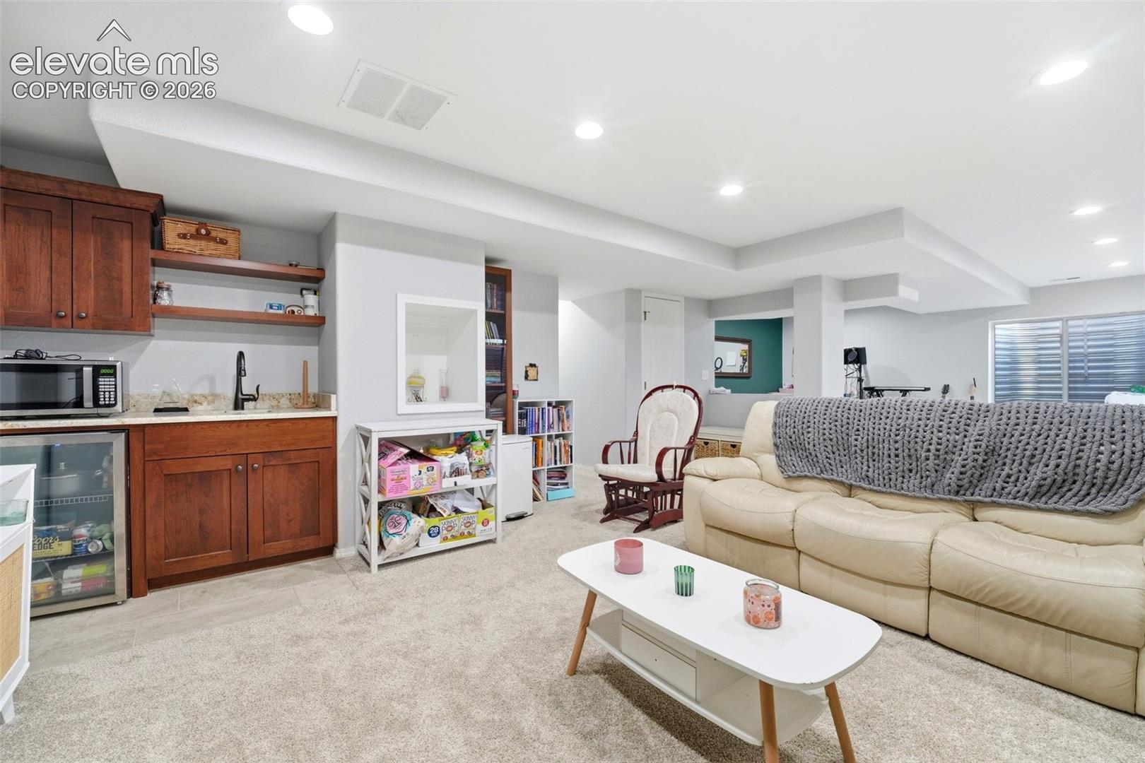 Listing photo 34 for 2221 Valley View Drive