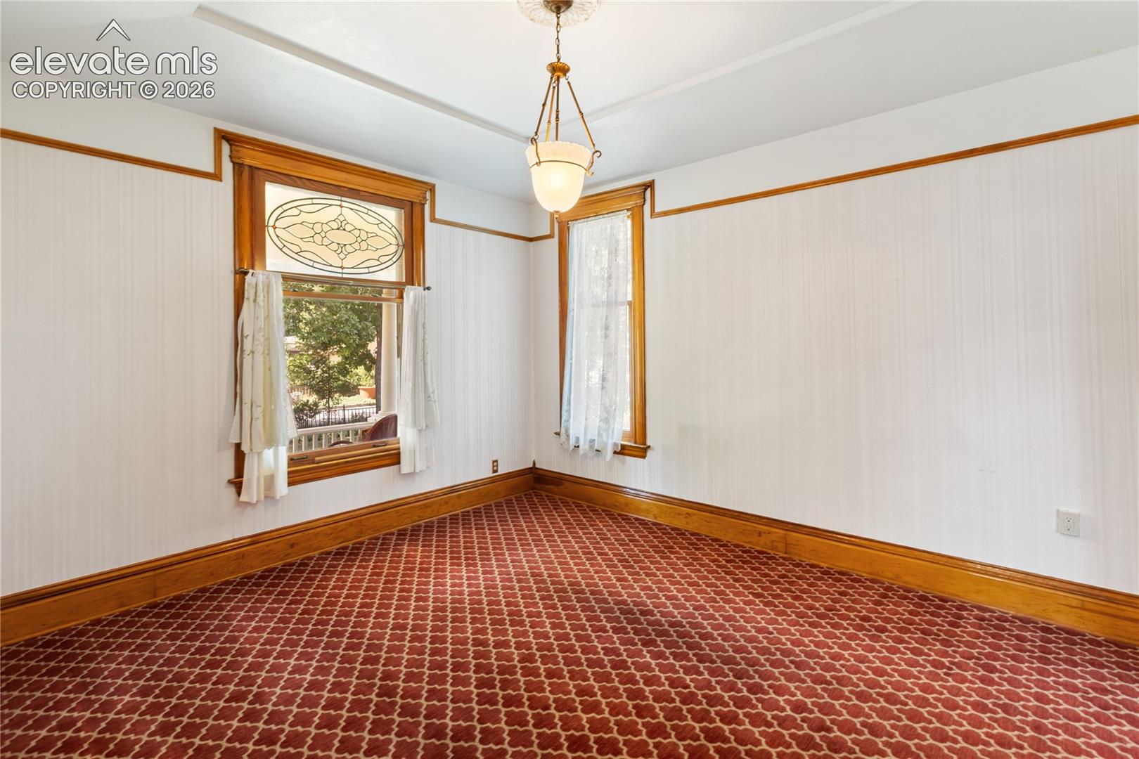 Listing photo 13 for 2210 W Kiowa Street