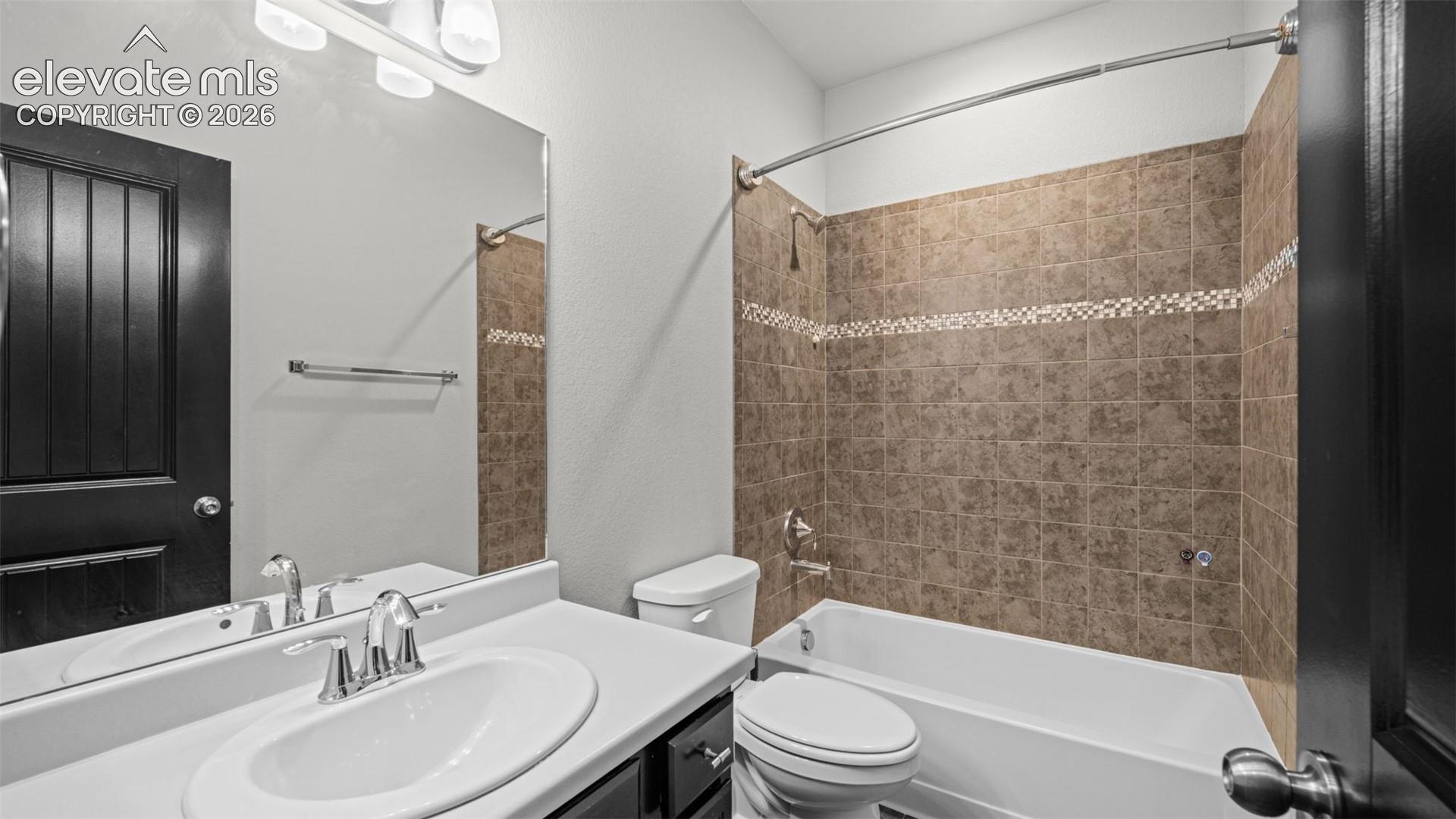 Listing photo 13 for 9773 Witherbee Drive
