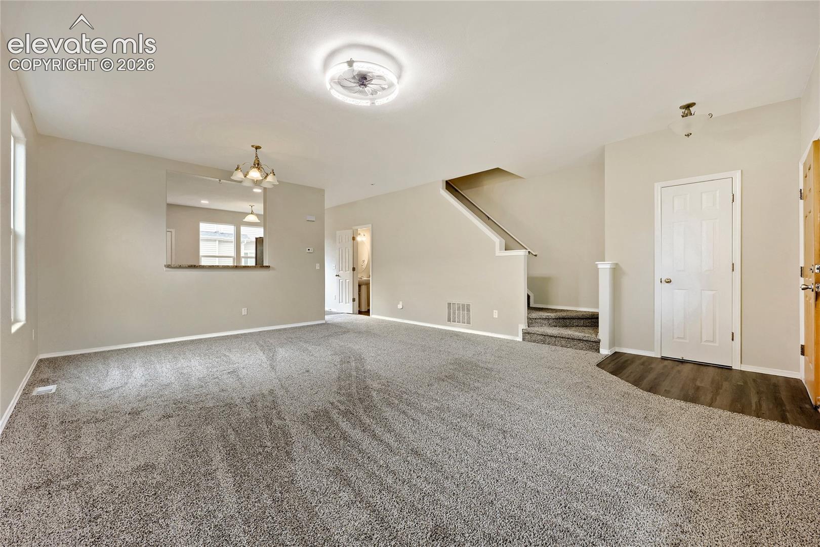 Listing photo 6 for 10505 Wells Point