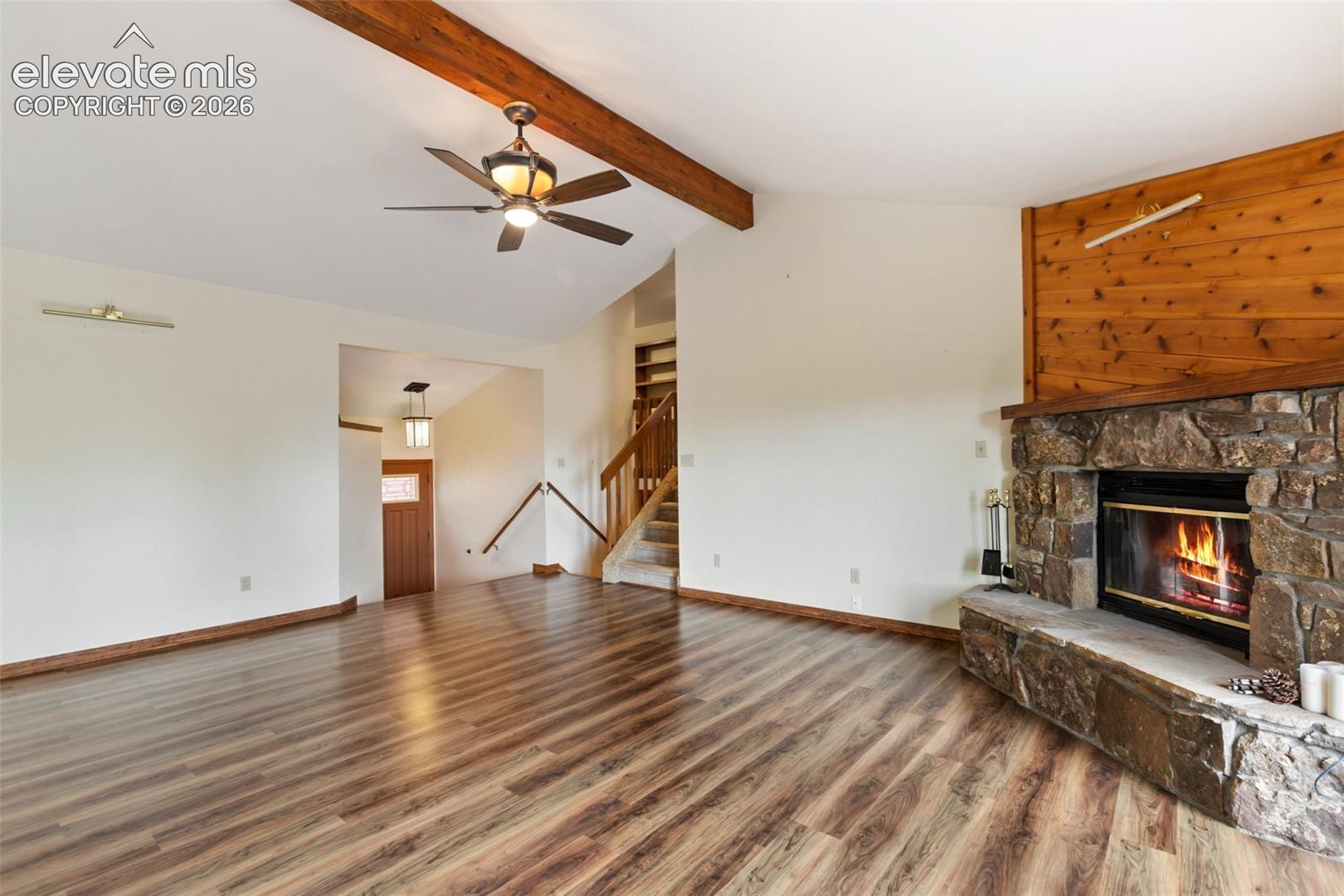 Listing photo 5 for 1231 Telemark Drive