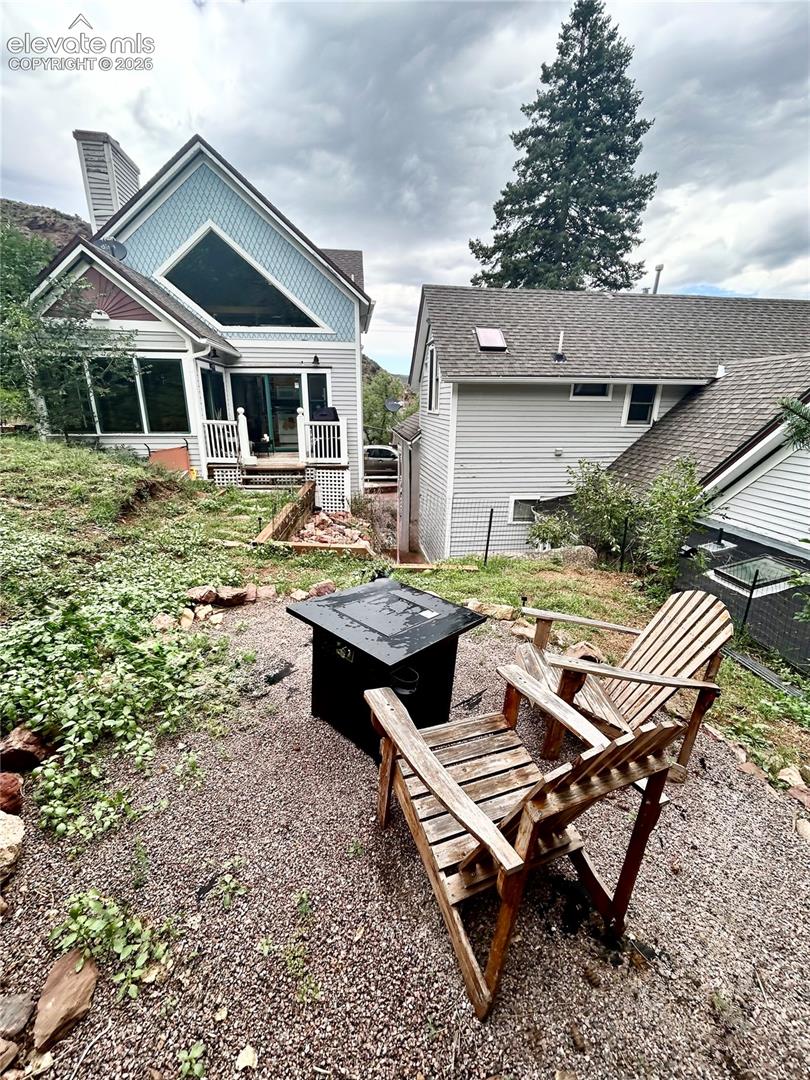 Listing photo 4 for 602 RUXTON Avenue