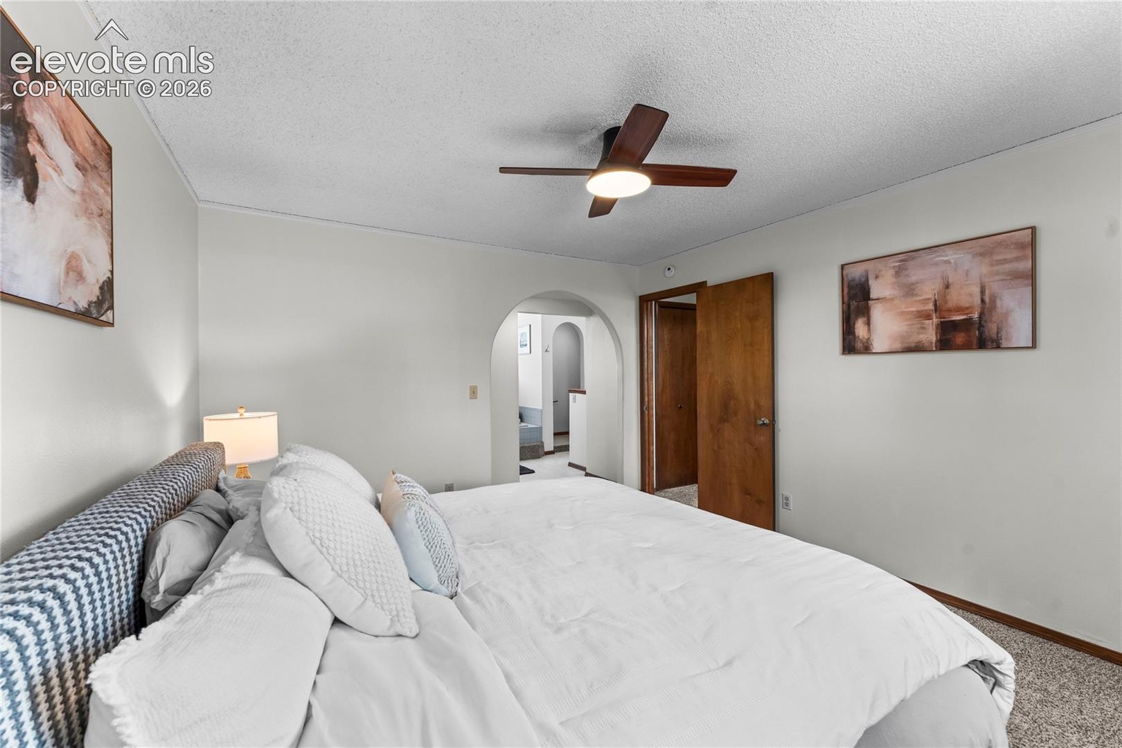 Listing photo 30 for 5870 Pemberton Way