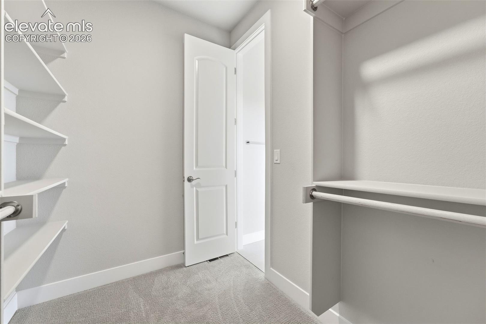 Listing photo 28 for 13513 Crooked Hill Drive
