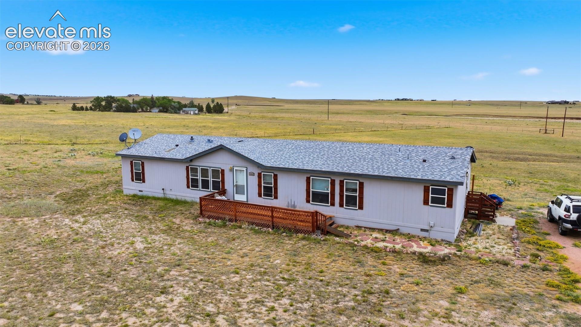 Listing photo 3 for 1005 Engleby Drive