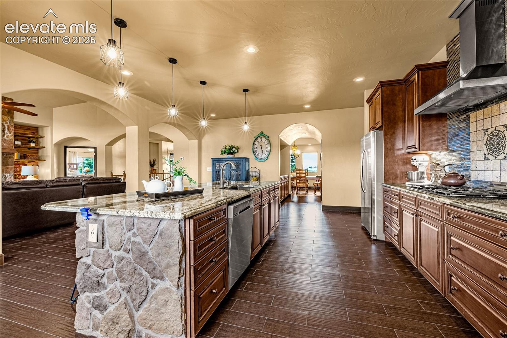 Listing photo 10 for 16895 Horizon Ridge Trail