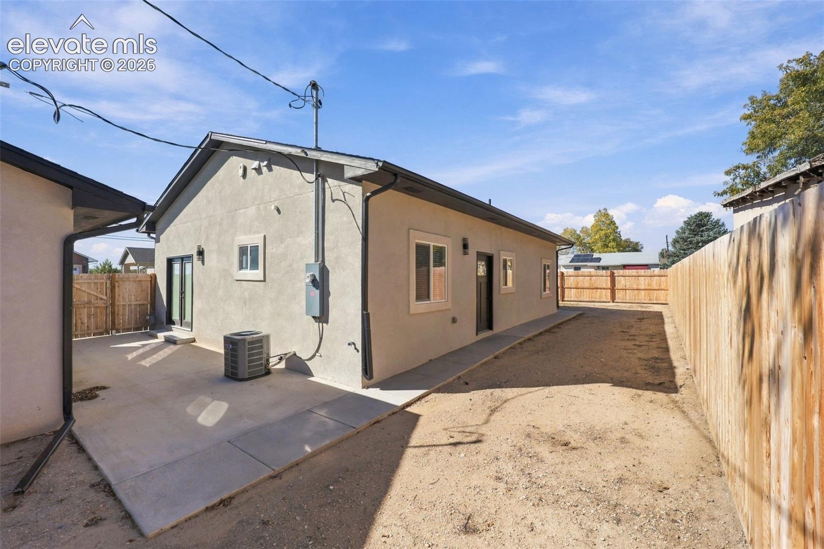 Listing photo 21 for 2200 Lewis Avenue