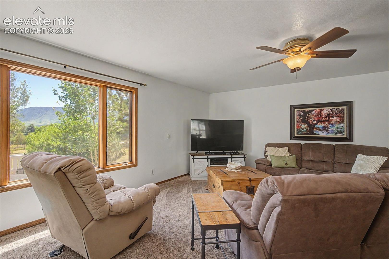 Listing photo 17 for 19155 Spring Valley Road
