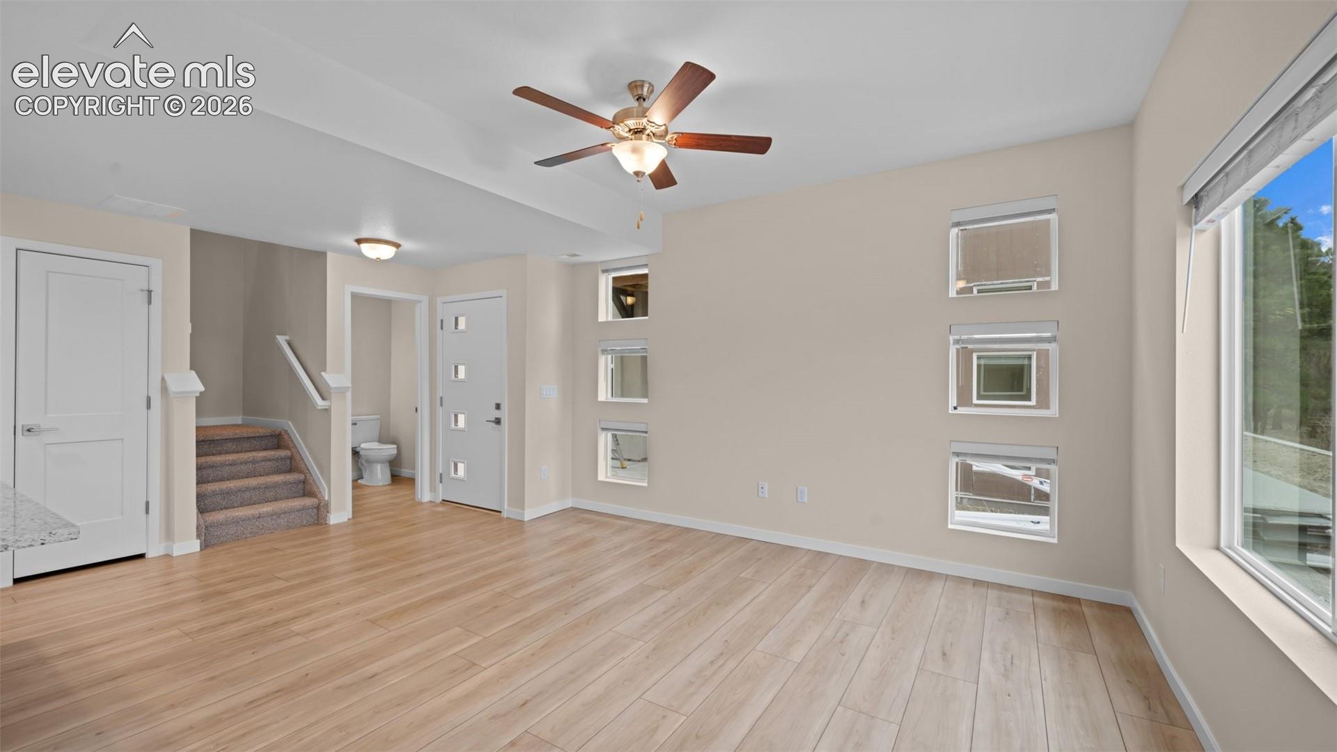 Listing photo 8 for 1895 Erin Loop