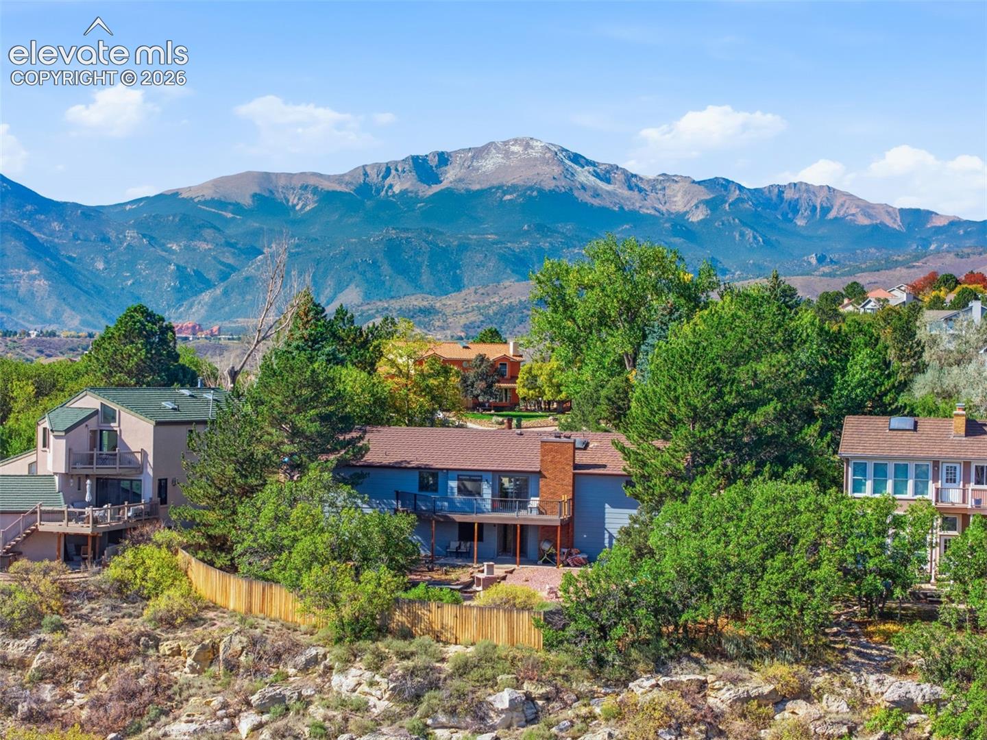 Listing photo 2 for 118 Sunbird Cliffs Lane